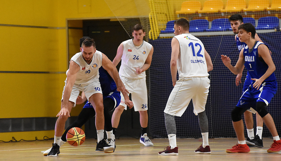 Basketbal Olomouc postoupil z druhého místa