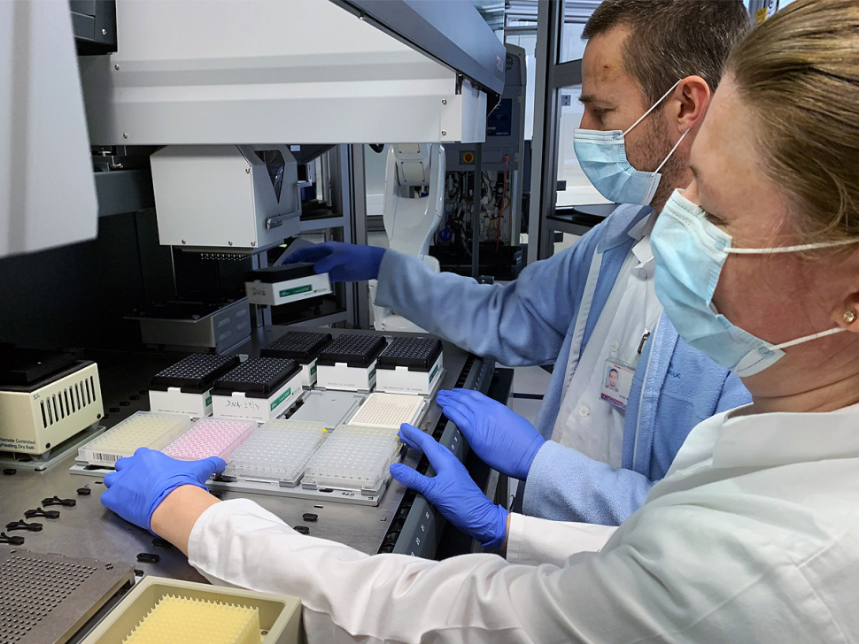 Olomoucké laboratoře otestují průměrně 600 vzorků denně
